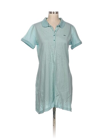 Lacoste Kısa Elbise %70 İndirimli.