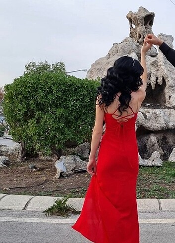 Diğer Kırmızı askılı abiye gece elbisesi
