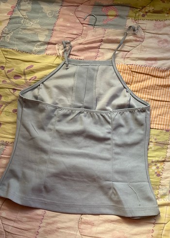 Fiyonklu Askılı Kadın Üst - Görsel 2