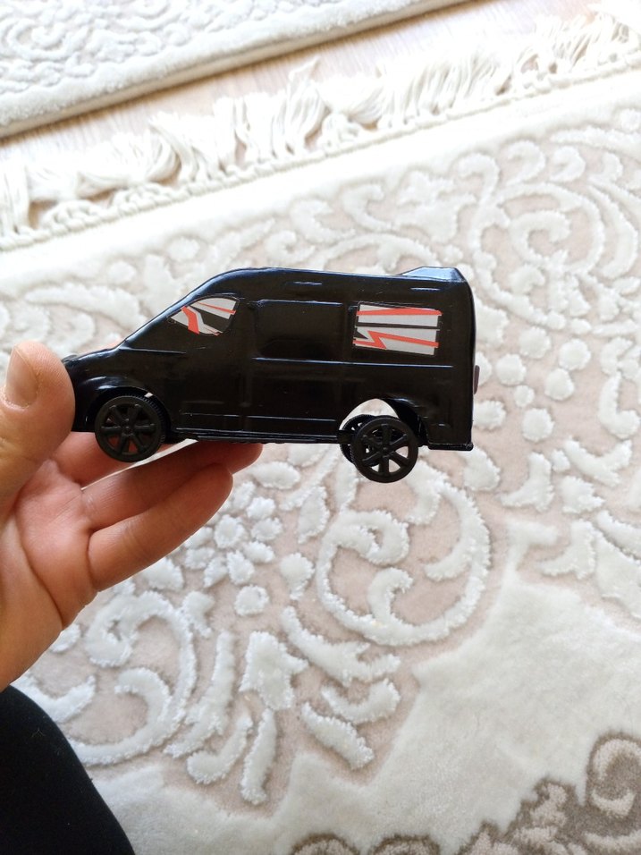 Siyah Minyatür Oyuncak Kamyonet - Görsel 3