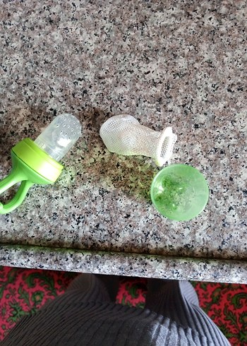  Beden yeşil Renk Yeşil Renkli Bebek Emziği
