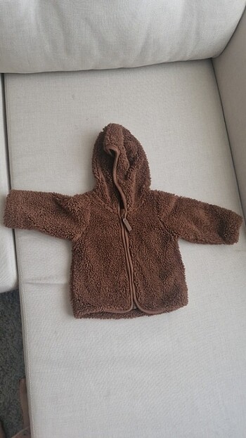 H&M ERKEK BEBEK 6-9 AYLIK POLAR CEKET