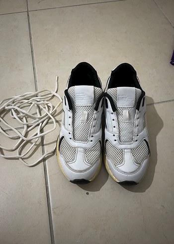 Pullandbear Beyaz Bağcıklı Spor Ayakkabı