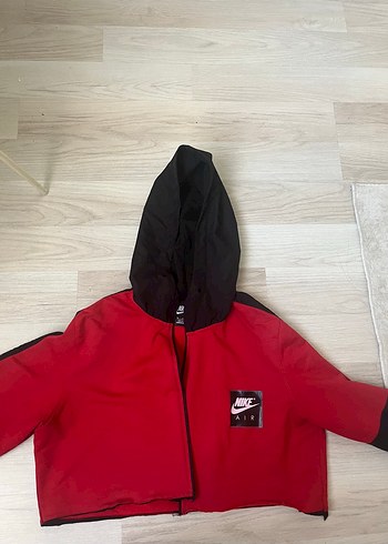 Nike Air Kirmizi Siyah Kapusonlu Ceket
