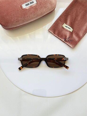 Beden Miu Miu SMU 11ZS