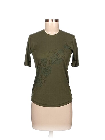 Diğer T-shirt %70 İndirimli.