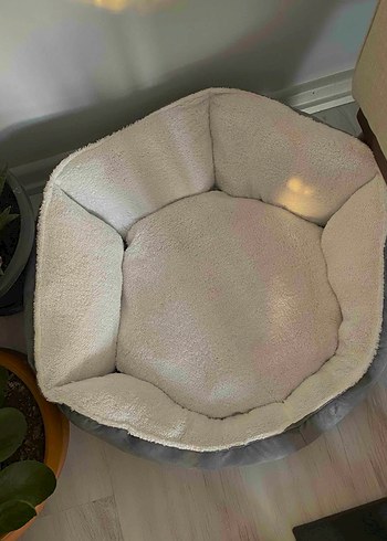 Gri/Krem Yumuşaki Kedi Yatağı - Görsel 2