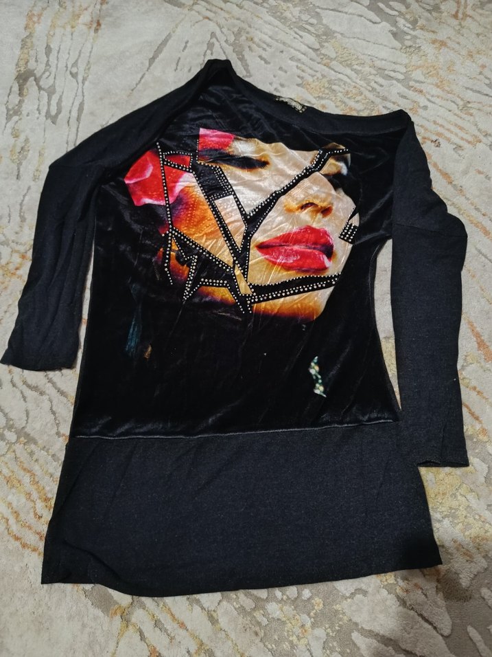 Düşük Omuz Saten Bluz - Görsel 2