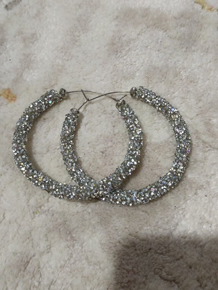 Gri Payetli Uzun Halka Küpe - Görsel 3