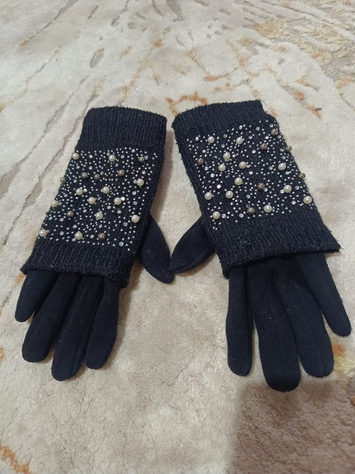Siyah Payetli Kadın Eldiven - Görsel 3