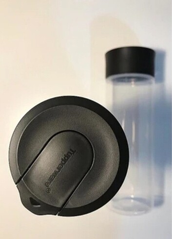 Tupperware 