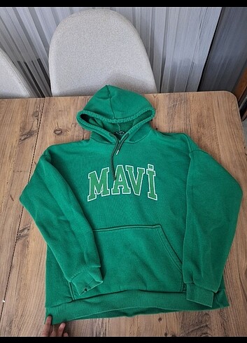 Yeşil sweatshirt