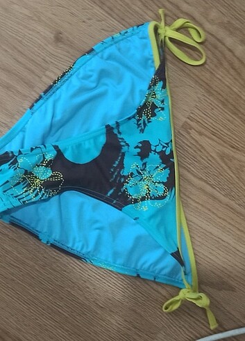 Adidas bikini altı