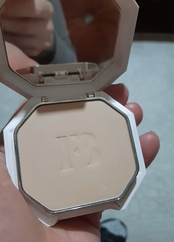 Beden FENTY BEAUTY