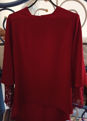 Kirmizi tunik