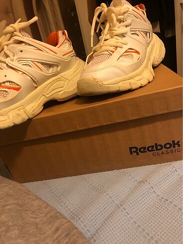 36,5 Beden Reebok ayakkabı
