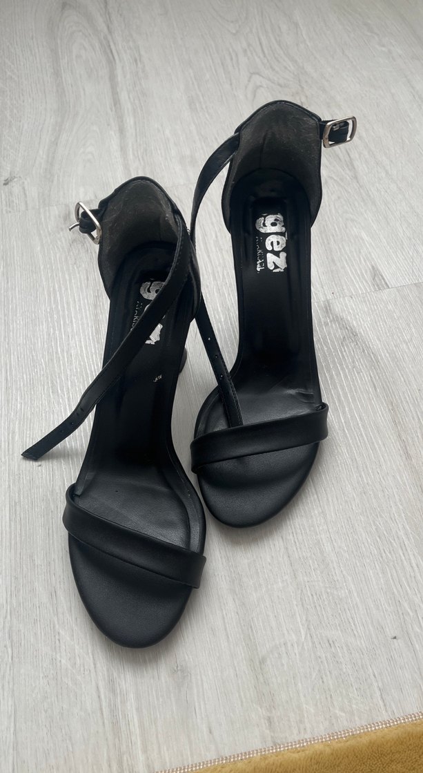 Siyah Stiletto Topuklu Kadın Akşam Ayakkabısı 37 numara - Görsel 2