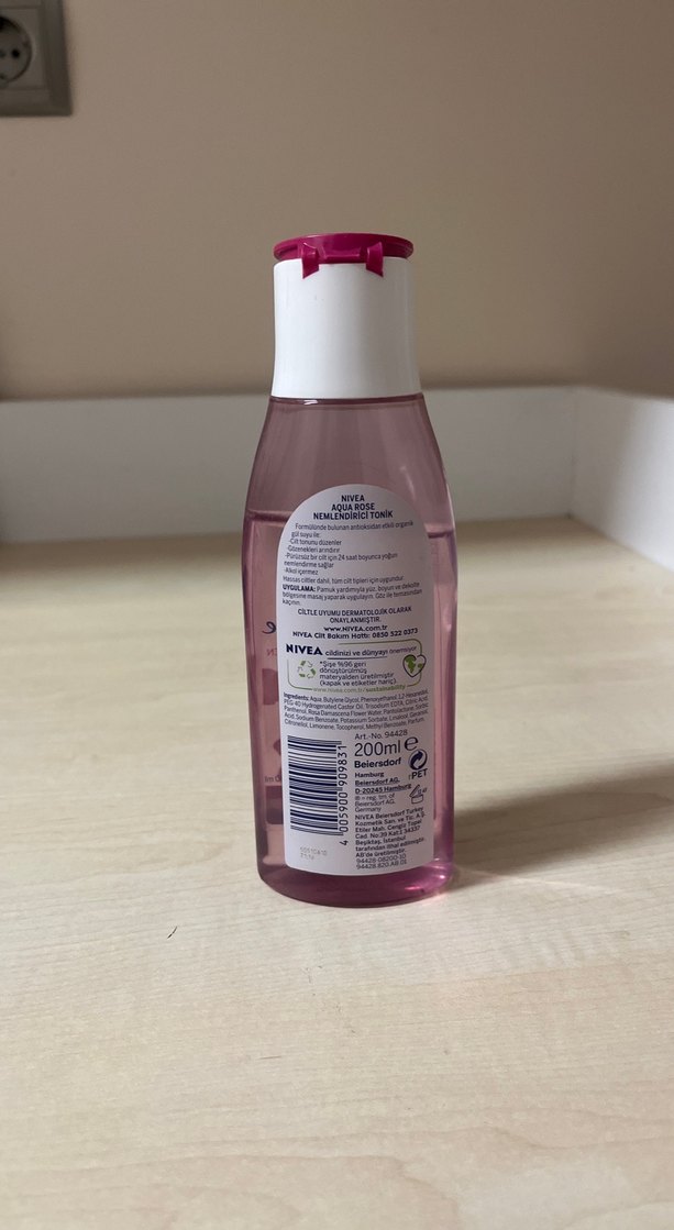 NIVEA Aqua Rose Yüz Temizleyici Jel - Görsel 2