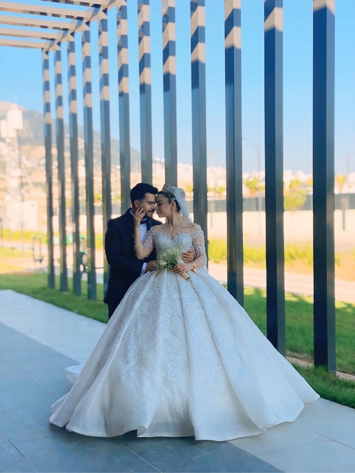 Uzun Kollu Beyaz Parlak A Kesim Gelinlik - Görsel 5