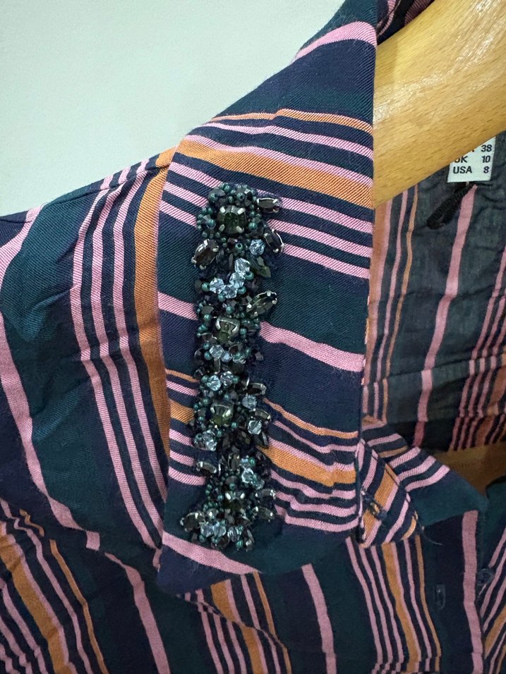 Çizgili Uzun Kollu Yakası boncuk detaylı Gömlek - Görsel 3