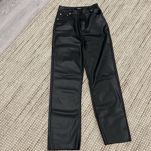 Vatkalı deri pantolon - Görsel 6