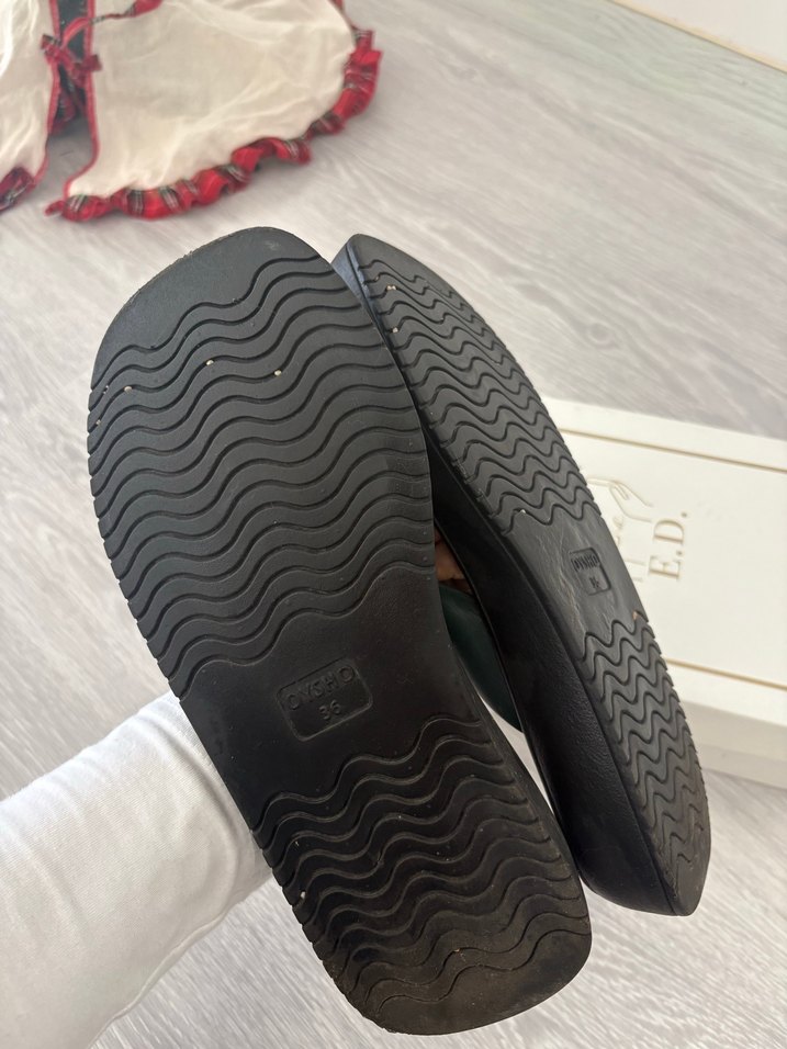 Oysho parmak arası terlik - Görsel 5