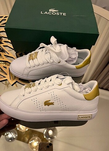 37 Beden Lacoste powercourt