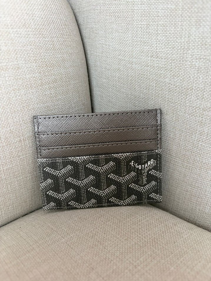 Gri Desenli Kadın kartlık - Görsel 2