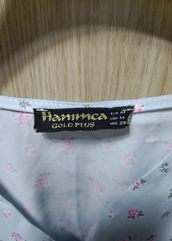 m Beden mavi Renk Pembe Çiçekli mavi elbise