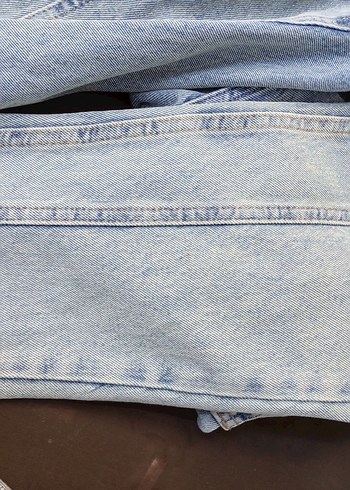 Düğmeli Mavi Rahat Kesim Kadın Jean - Görsel 2