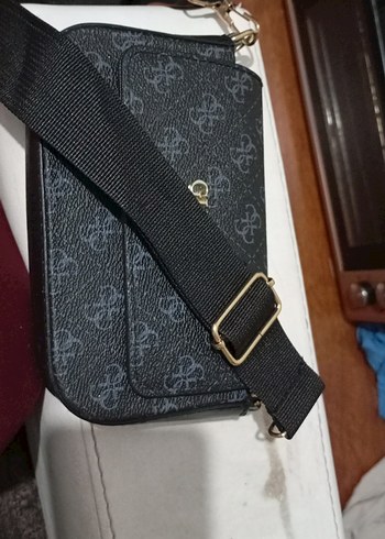 Guess Gri Deri Kadın Omuz Çantası - Görsel 3