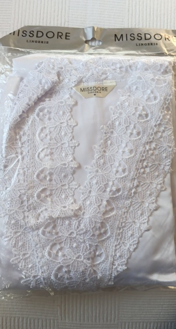 Beyaz Parlak Uzun Kadın Gecelik Takımı - Görsel 3