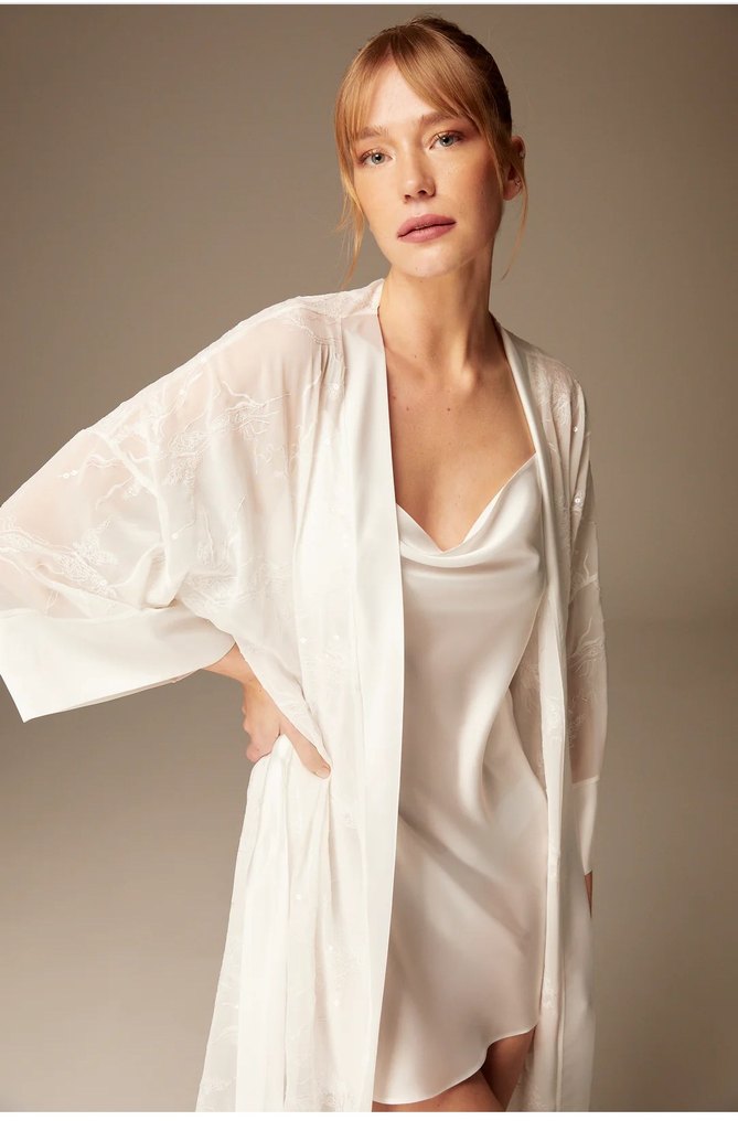 bonjour Madame. 6 parça Beyaz Uzun Bol Kesim Kadın çeyiz seti - Görsel 4