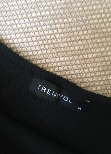 m Beden siyah Renk Trendyol crop tek kollu