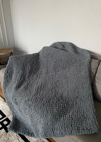 Gri Noktalı Örgü Battaniye - Görsel 3