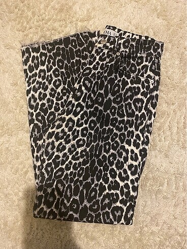 Leopar desenli straight jean