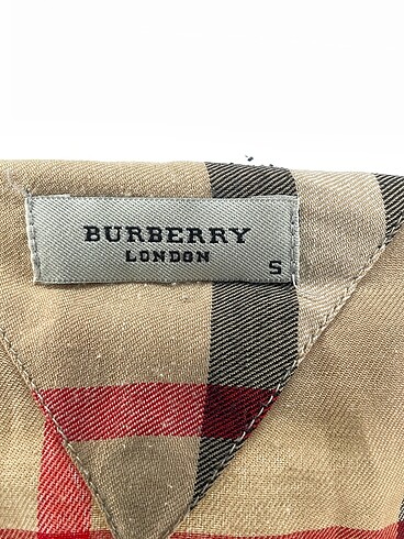 s Beden çeşitli Renk Burberry Gömlek %70 İndirimli.