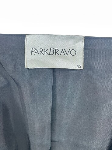 42 Beden siyah Renk Park Bravo Ceket %70 İndirimli.