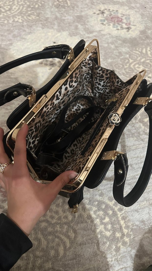 Klasik Şıklıkta Siyah Deri Kadın Çanta - Görsel 2