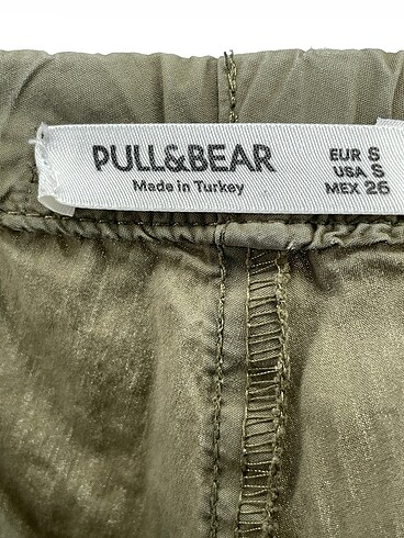 s Beden çeşitli Renk Pull and Bear Düz Kesim %70 İndirimli.