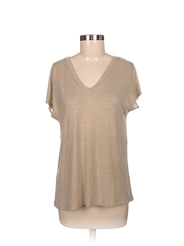 Gusto T-shirt %70 İndirimli.