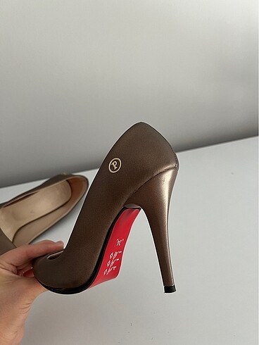 Diğer Stiletto