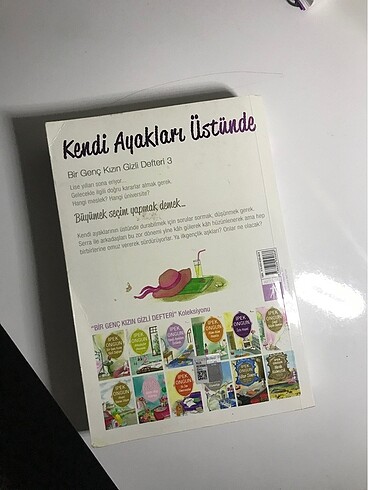  (İpek Ongun) kendi ayakları üstünde kitap