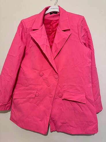 Hiç kullanılmamış pembe blazer