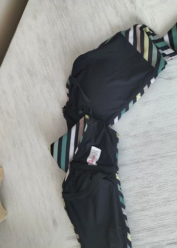 Penti Çizgili, Pilili Mini Bikini Üstü - Görsel 4