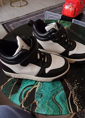 28 Beden siyah Renk Erkek çocuk spor ayakkabı 