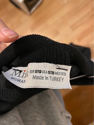 Siyah crop - Görsel 2