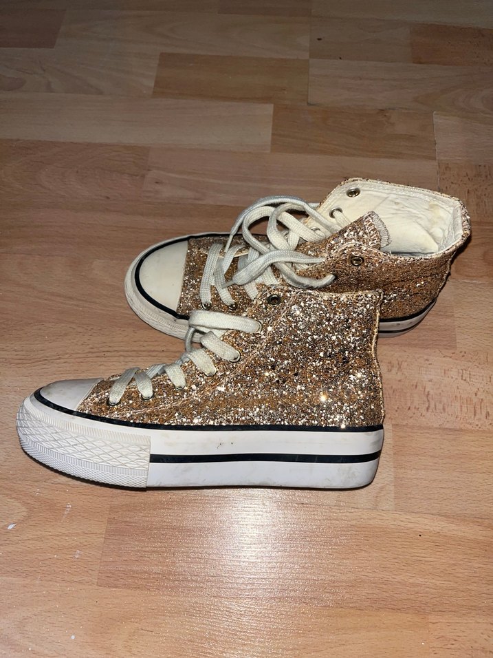 Altın Renkli Platform Topuklu Kadın Spor Ayakkabı - Görsel 2