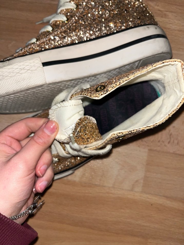 Altın Renkli Platform Topuklu Kadın Spor Ayakkabı - Görsel 4