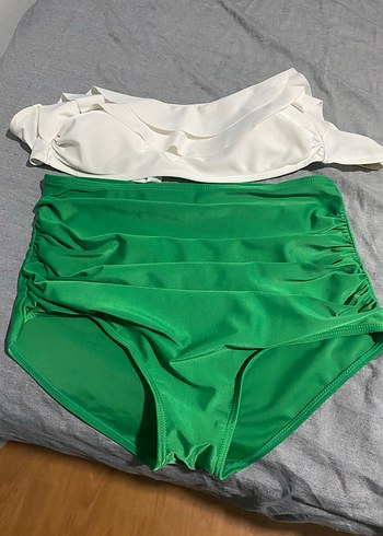 Yeşil Pileli Mini Bikini Altı - Görsel 2